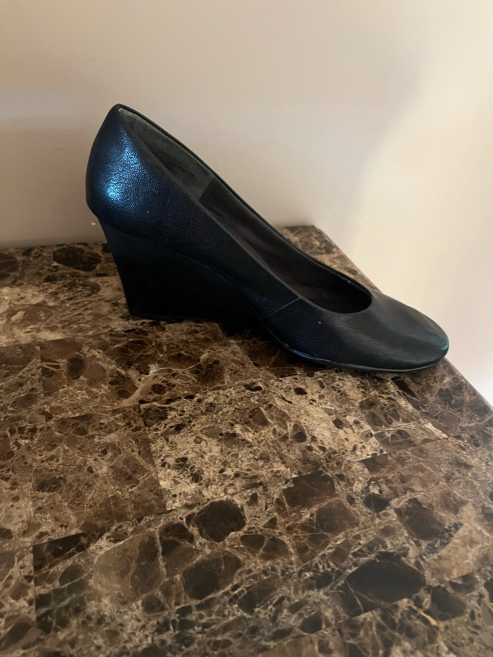 AEROSOLES Black Leather Wedge Pumps
